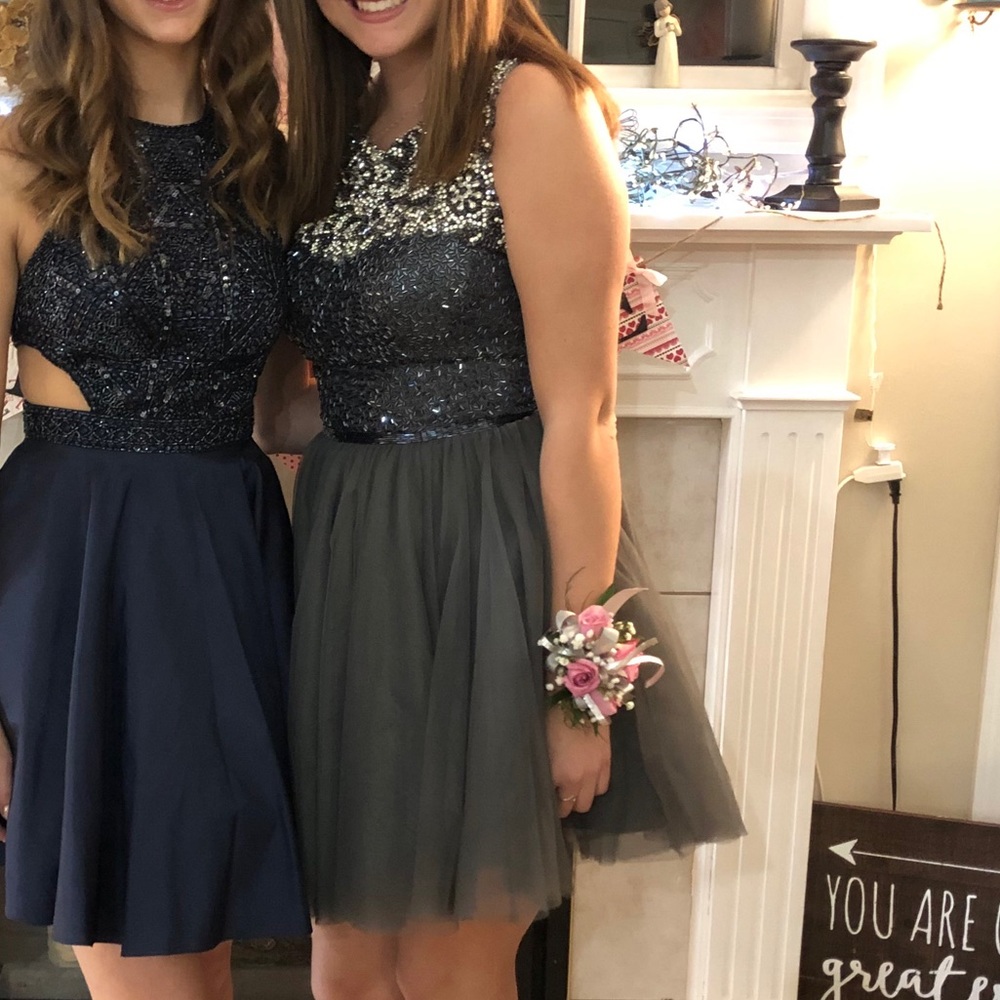 Sherri Hill short dress size 6